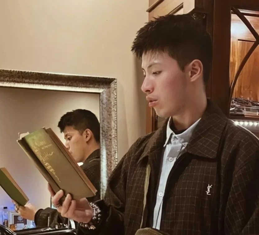 素人如何吸引出版社合作 3:IG 帳號四設置之一 1 黑仕